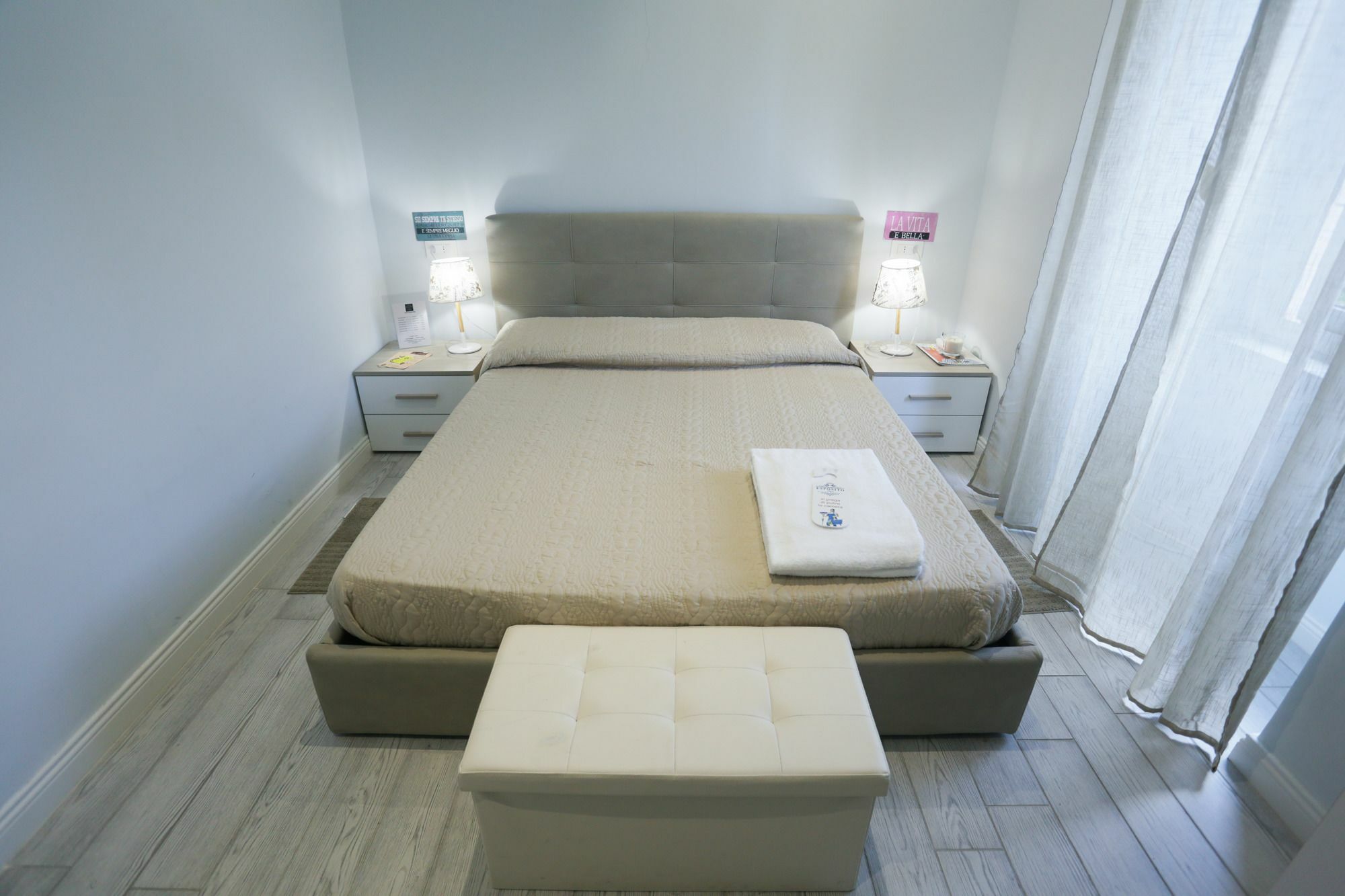 Esposito Plaza- Rooms & Suite Νάπολη Εξωτερικό φωτογραφία