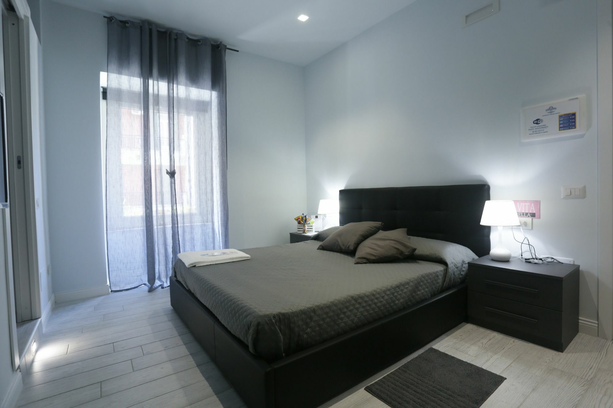 Esposito Plaza- Rooms & Suite Νάπολη Εξωτερικό φωτογραφία