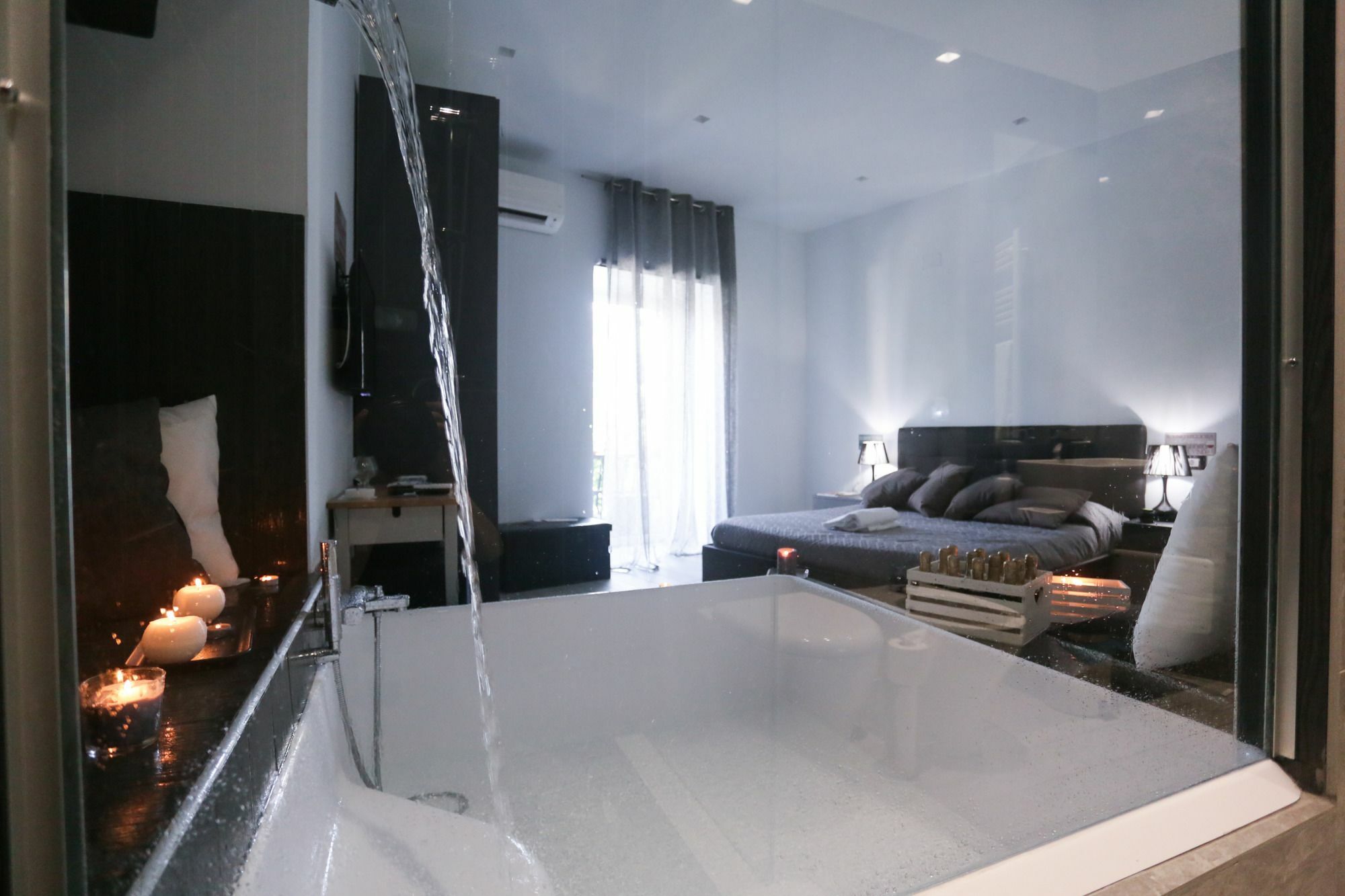 Esposito Plaza- Rooms & Suite Νάπολη Εξωτερικό φωτογραφία